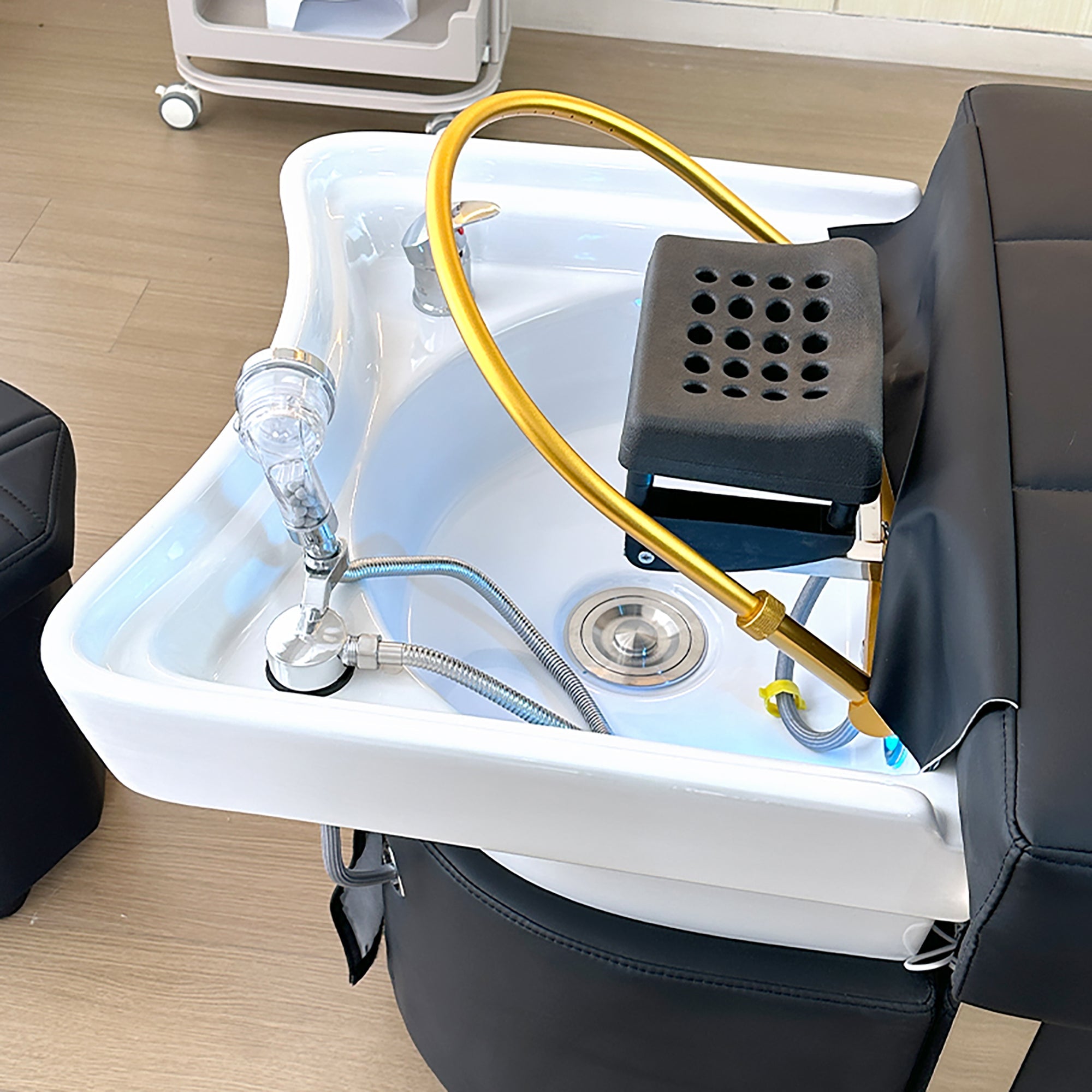 611 - 1D | FRESH WATER | Plumbed | Japanese Head Spa Massage Bed | SSW | Head Spa Beds (Plumbed) by SSW - SH Salons