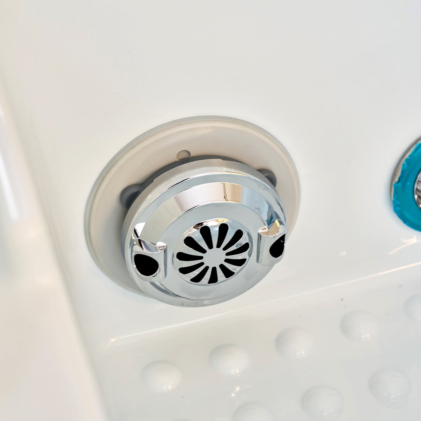 631D Electric Lifting Head Spa Bed - FRESH WATER | Head Spa Beds (Plumbed) by SSW - SH Salons