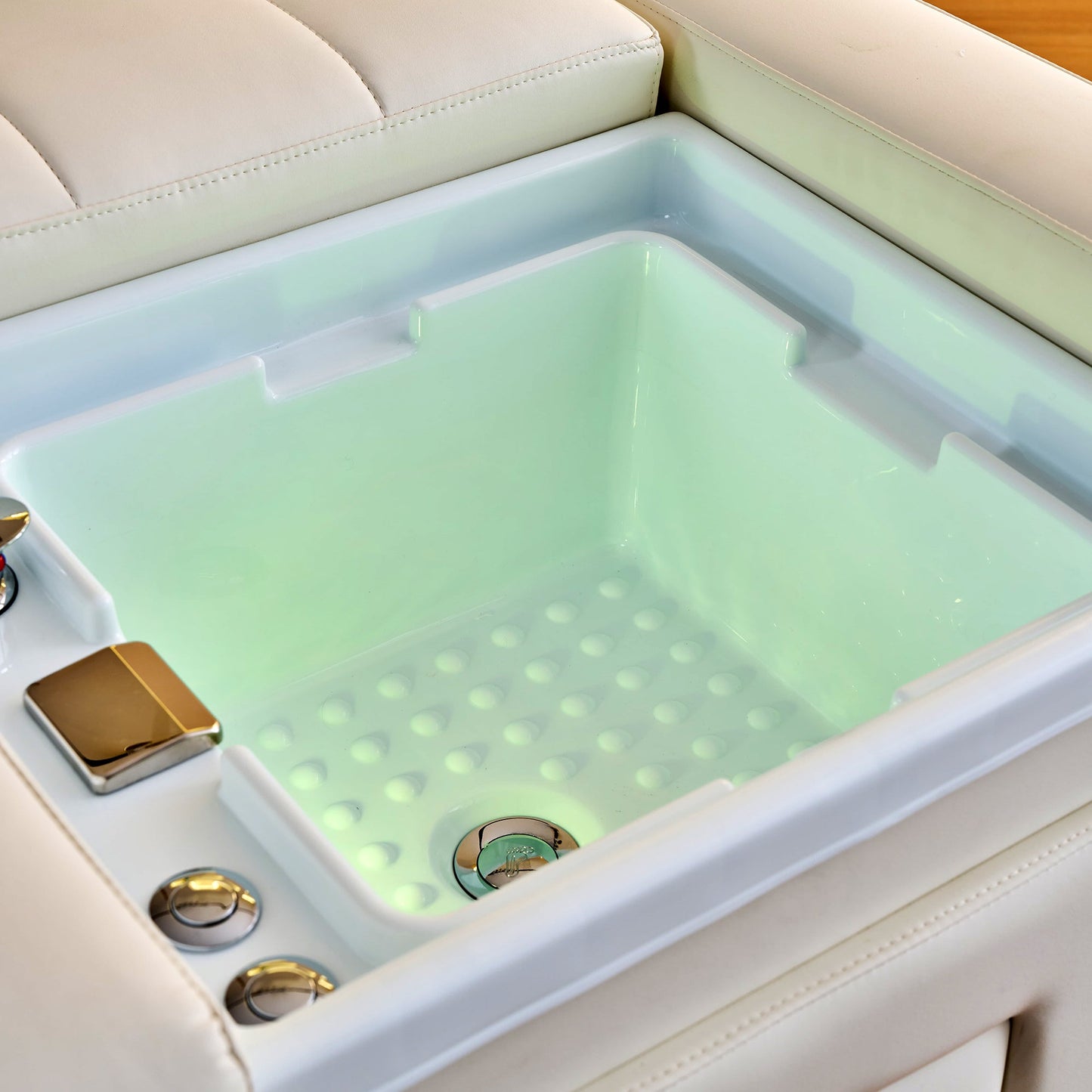 631D Electric Lifting Head Spa Bed - FRESH WATER | Head Spa Beds (Plumbed) by SSW - SH Salons