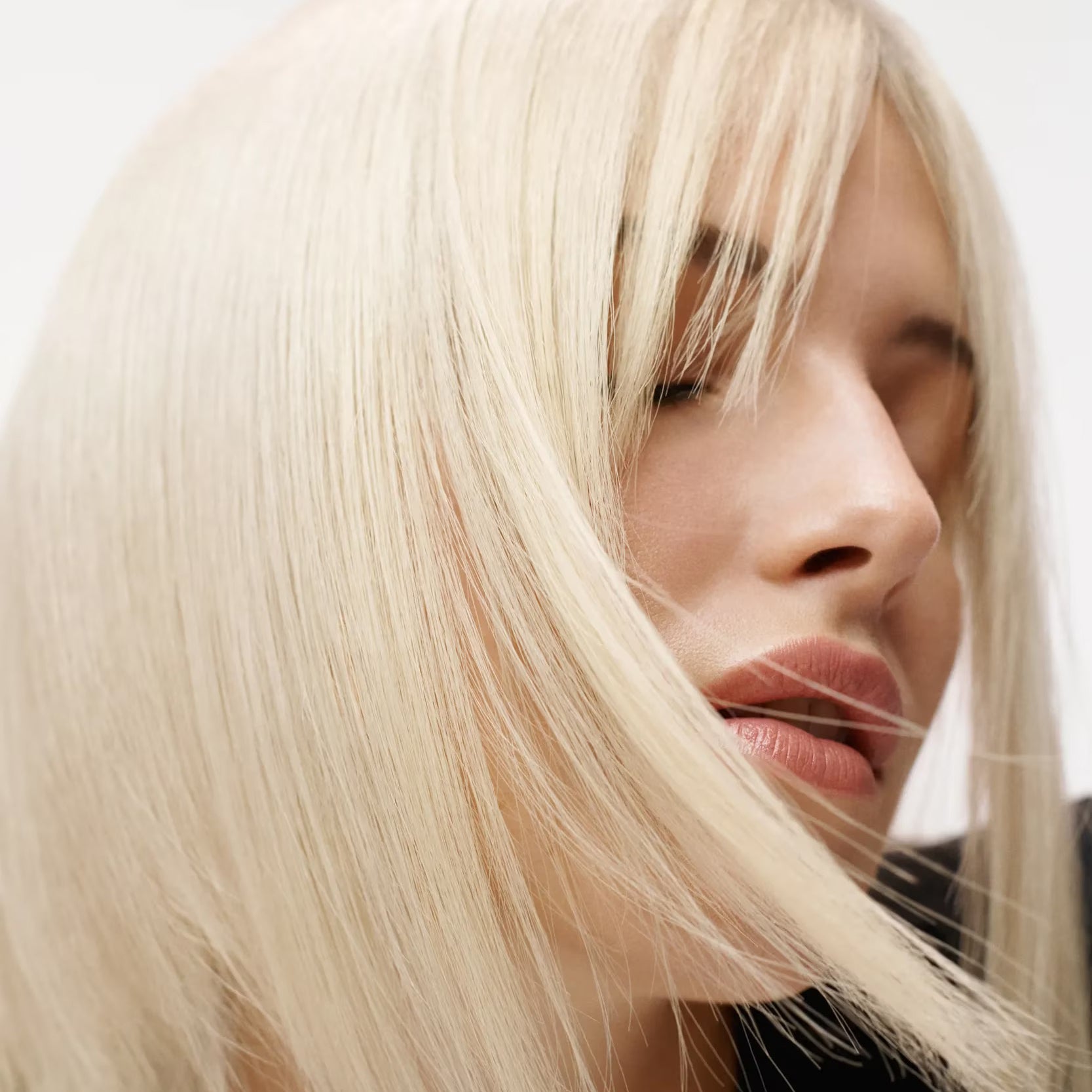 Dark Oil Silkening Hair Mist | Dark Oil Lightweight | SEBASTIAN