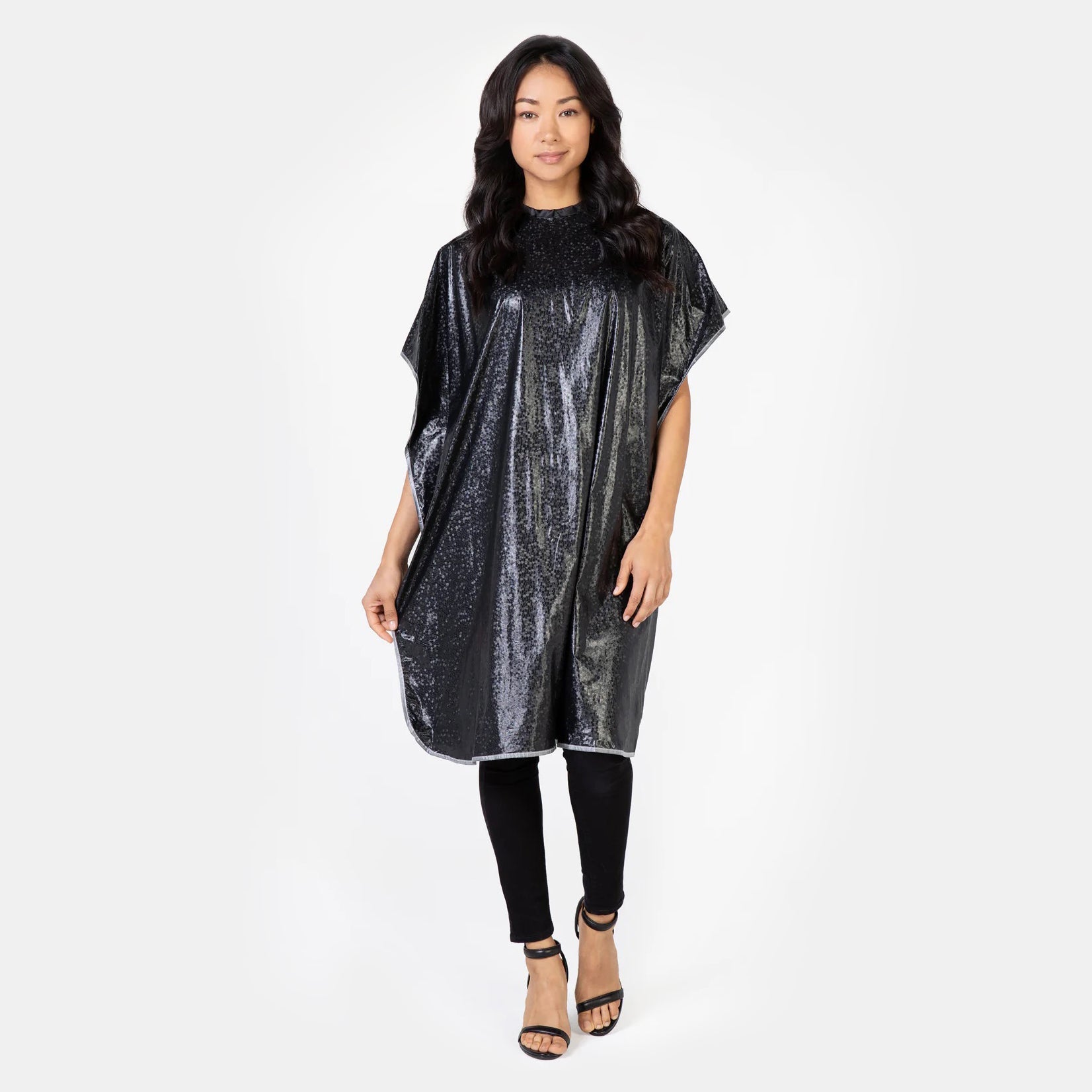 Solid Shampoo Cape | Black | 306V-BLK | BETTY DAIN - SH Salons