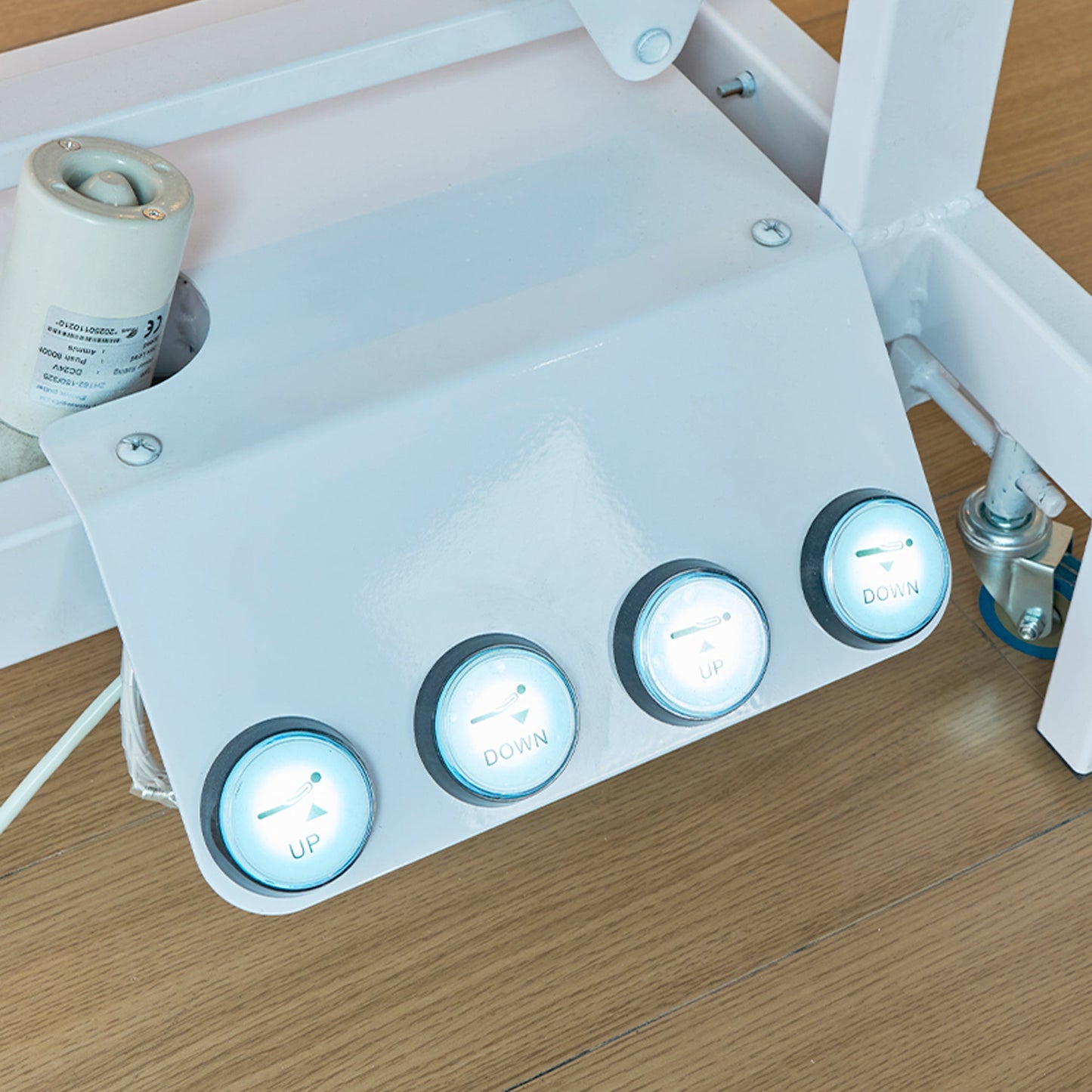 SSW 813 Electric Treatment Table by SSW | SH Salons